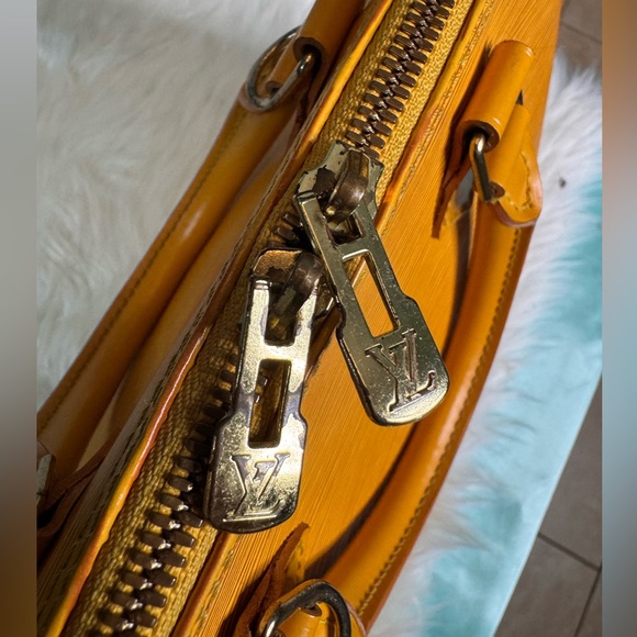 SOLD LV Alma Yellow Epi Leather Handbag - Picture 12 of 17